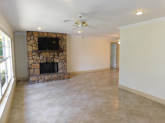 3rd image of 16280 E Mayfair Dr