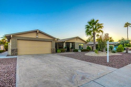 2nd image of 5109 E Acoma Dr