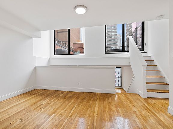 5th image of 123 E 54th St APT 9A