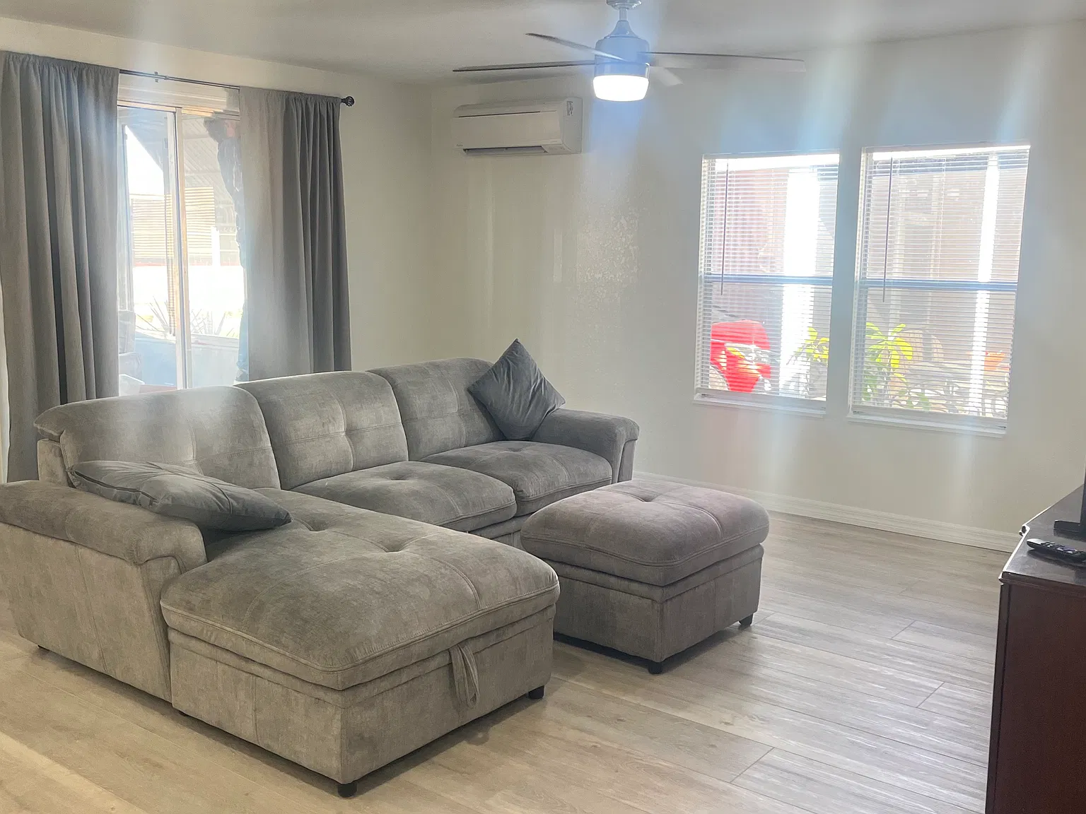 2 bed, 1090 sqft, $950 — Photo 3