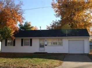 2320 W Bodeb St, Springfield, MO 65802