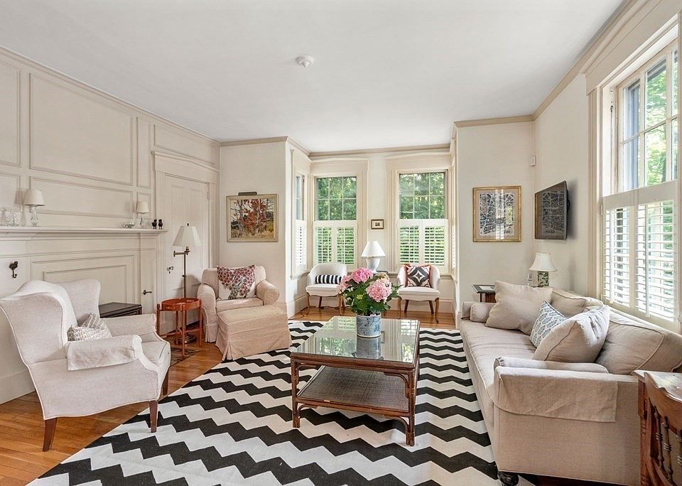 39 Grantland Rd, Wellesley, MA 02481 Zillow