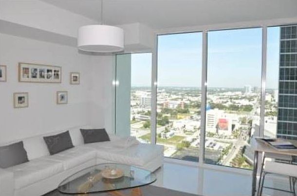 2nd image of 1040 Biscayne Bl 2905 #2905