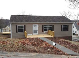 304 Cedar Ave, Oakdale, PA