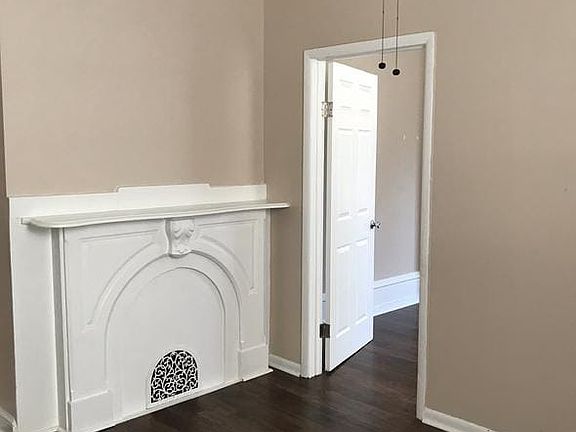 3rd image of 155 N 21st St APT 2R
