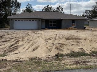 14 W Lynnhaven Pl, Citrus Springs, FL 34434