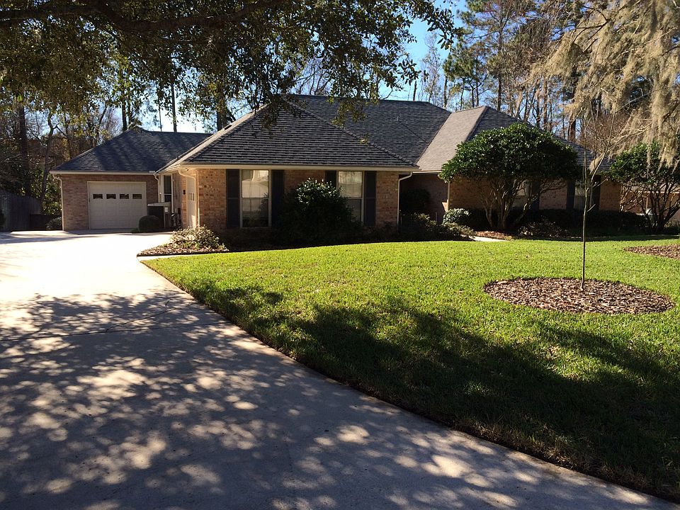 1st image of 980 Lakeridge Dr
