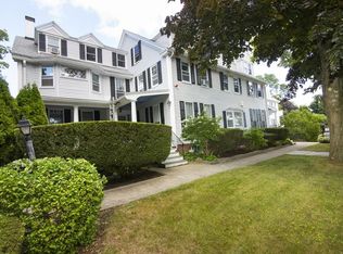 227 Granite St APT 2C, Rockport, MA 01966