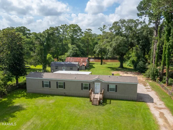 2961 Main Hwy, Breaux Bridge, LA 70517