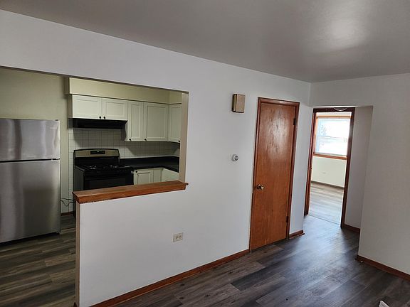 4th image of 2021 N 19th Ave APT 3