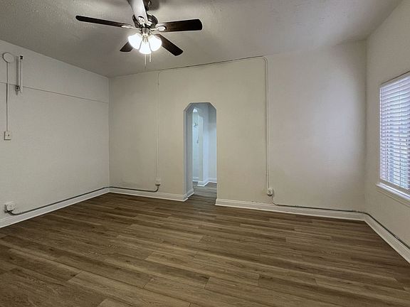 3rd image of 501 S Burlington Ave APT 24