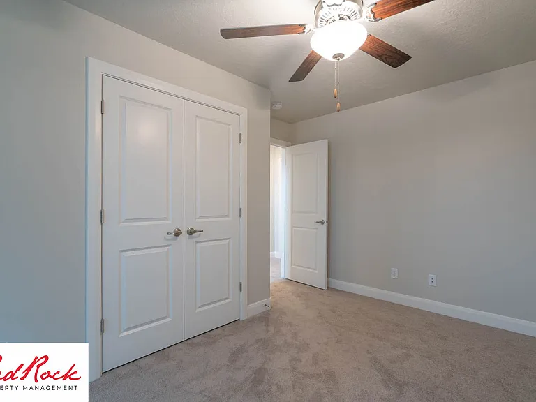493 N 550 W — Photo 61
