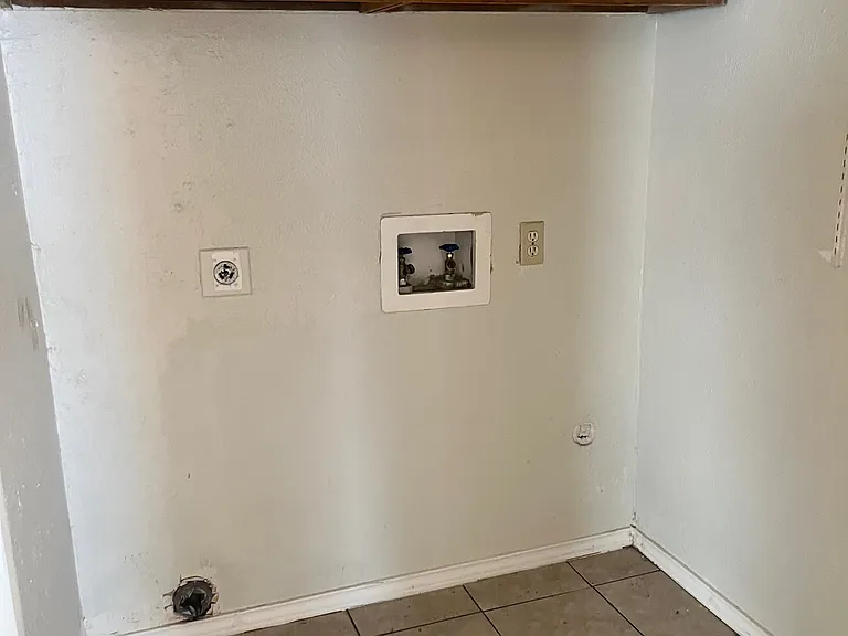 7416 Rutgers Cir #A — Photo 10