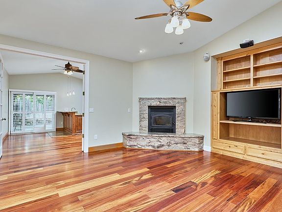 4th image of 3349 El Pinole Way