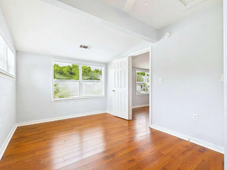 5001 Rena St — Photo 12