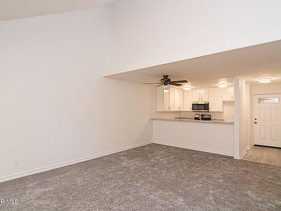 3rd image of 7131 Farralone Ave Unit 31
