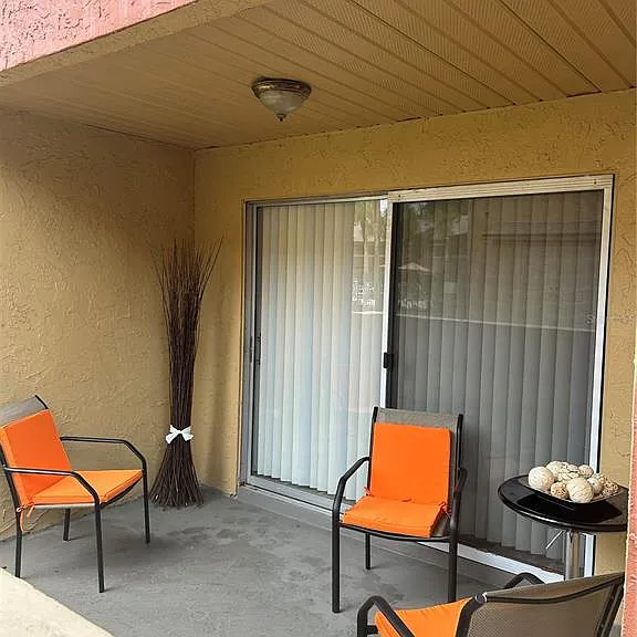 636 Kenwick Cir #105 — Photo 18