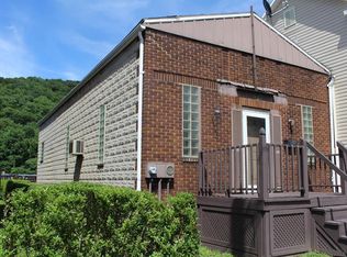 904 Chestnut St, Johnstown, PA 15906