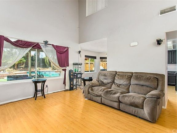 5th image of 24380 Stacey Ave