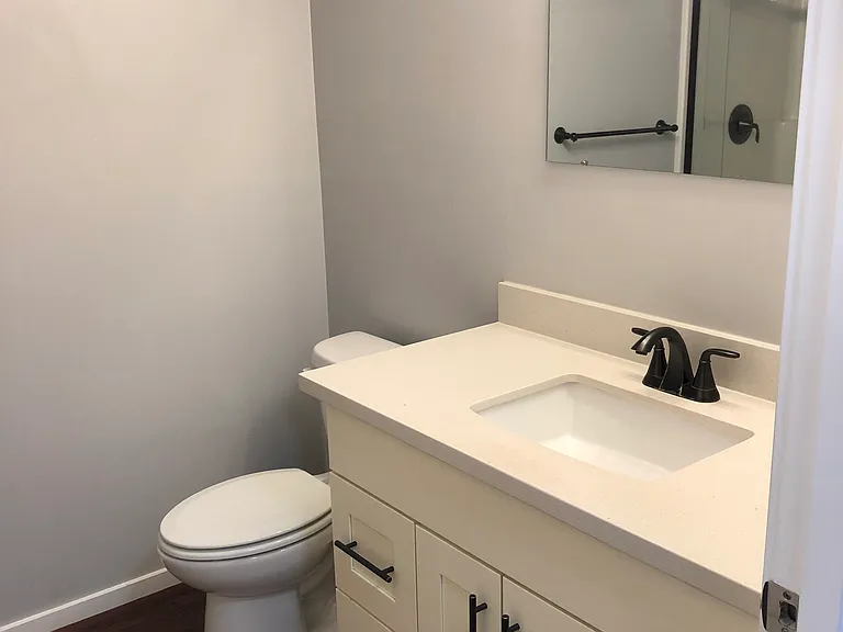 5720 15th Ave NE #2B — Photo 7
