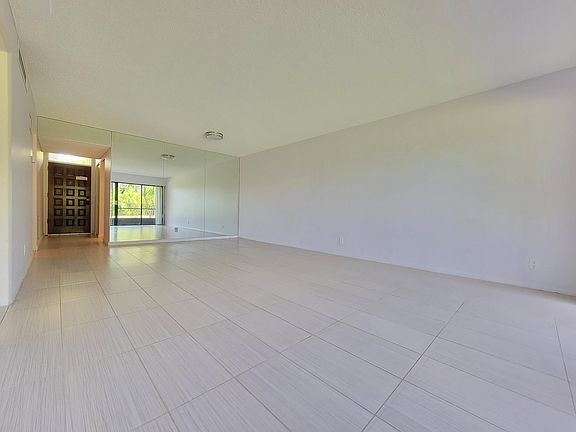 5th image of 2500 Presidential Way APT 105