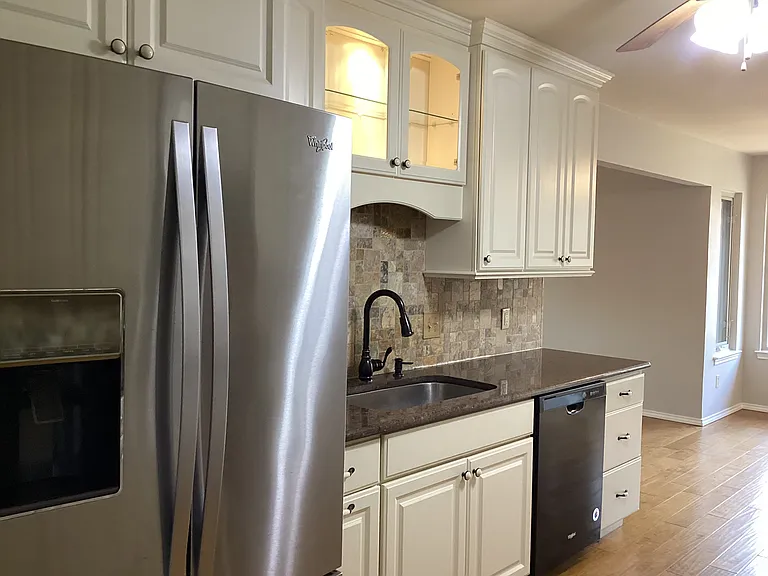 2841 Southridge Dr — Photo 5