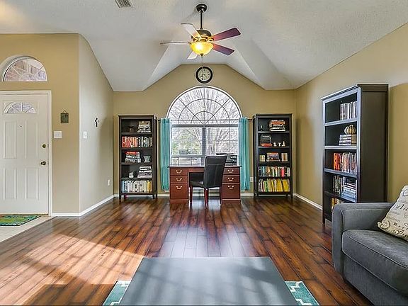 2nd image of 8812 Creede Trl