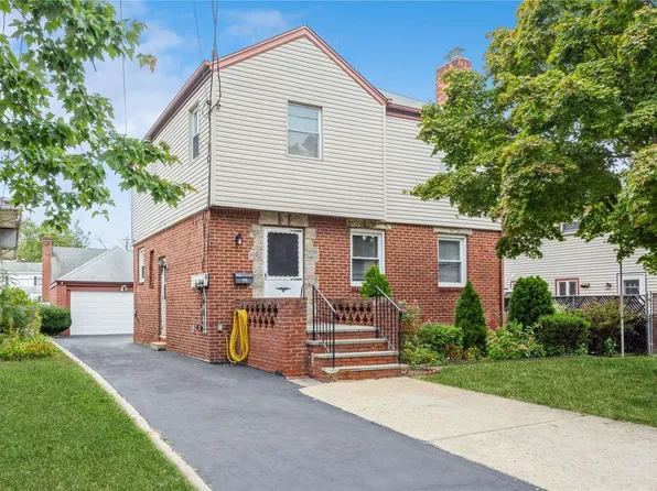 1086 Tulip Avenue, Franklin Square, NY 11010