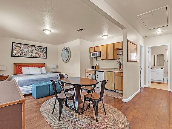 3rd image of 1255 Faxon Ave #B