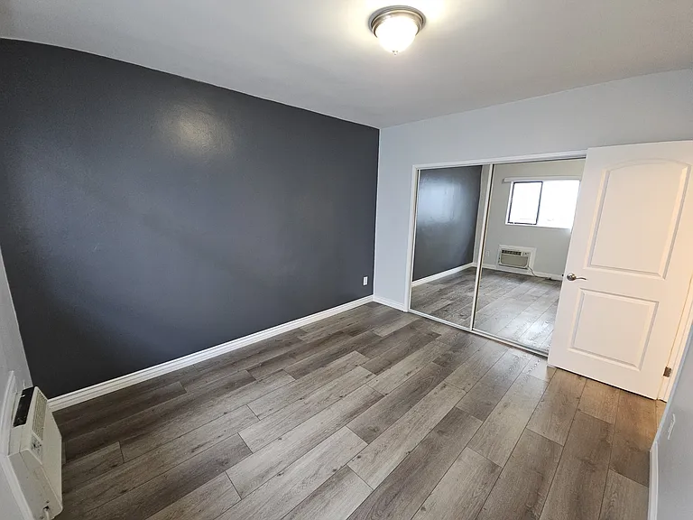 5843 Willoughby Ave #6 — Photo 10