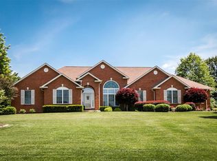 5237 Wild Oak Ln, Smithton, IL 62285