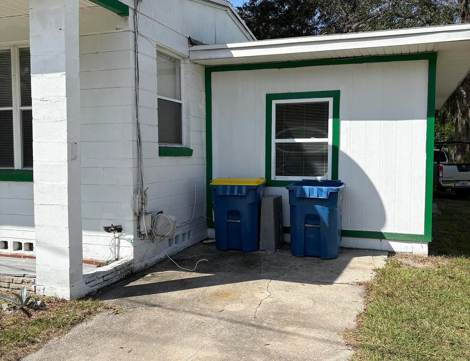 4 bed, 2.0 bath, 1231 sqft, $2,500 — Photo 3