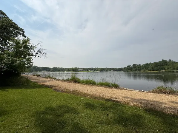 23-141 Woodhaven Lakes, Sublette, IL 61367