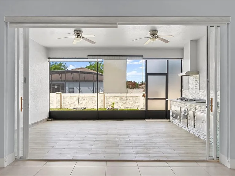 2320 Symphony Cir — Photo 40