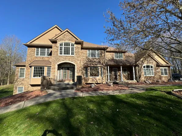 6600 Avonlea Ct SE, Grand Rapids, MI 49546