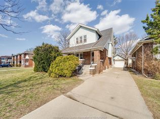 358 Partington, Windsor, ON N9B 2N5