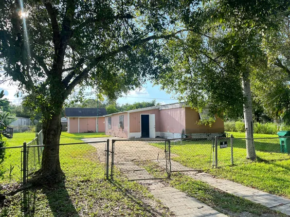 1107 W Joy Lane, Fort Pierce, FL 34945
