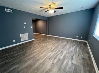 227 Locust Ave #6, South Charleston, WV 25303