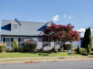 46 Greenmont Dr, Enola, PA 17025
