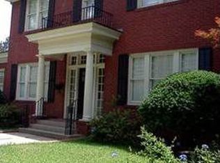 25 E 52nd St, Savannah, GA 31405