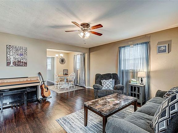 3rd image of 4210 N Whittier Pl