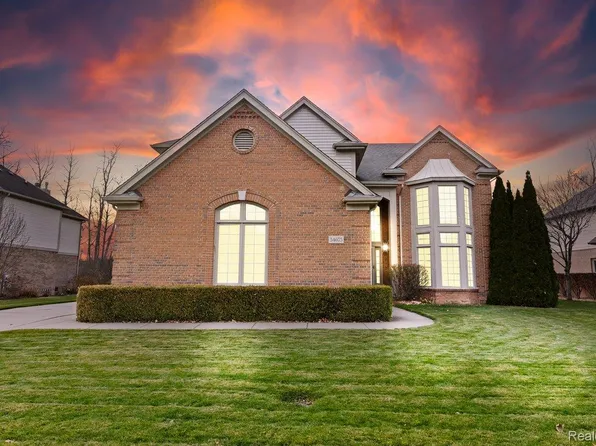 54675 Aurora Park, Shelby Township, MI 48316
