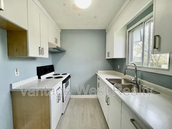 406 Hein Rd, Kelowna, BC V1X 4A3