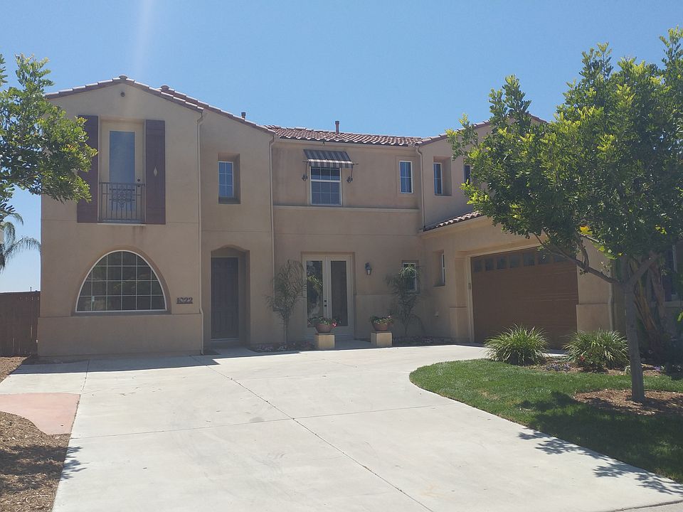 1st image of 1022 White Alder Ave