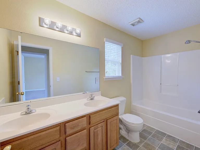 58 W Killian Station Ct — Photo 22