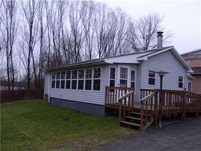 1500 Old Youngstown Rd, New Castle, PA, 16101