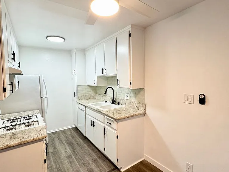 1810 Stoner Ave #4 — Photo 8