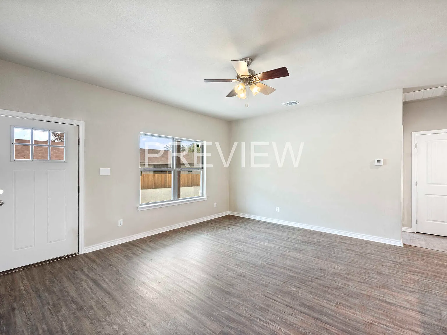 2 bed, 1100 sqft, $1,650 — Photo 2