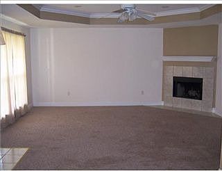 3rd image of 709 Camellia Ave