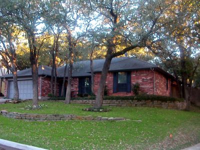 605 Stonehenge Dr, Hurst, TX, 76054